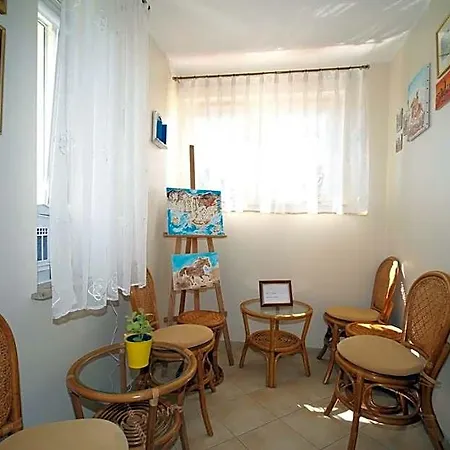Atrium Bed & Breakfast Jantar