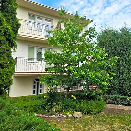 Atrium Bed & Breakfast 3*